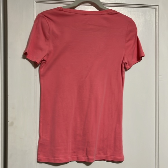 Women’s M pink tee - Picture 3 of 3